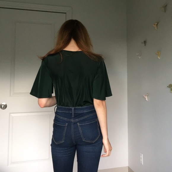 Dark Green Flowy Top w/ Bell Sleeves - Picture 2 of 5